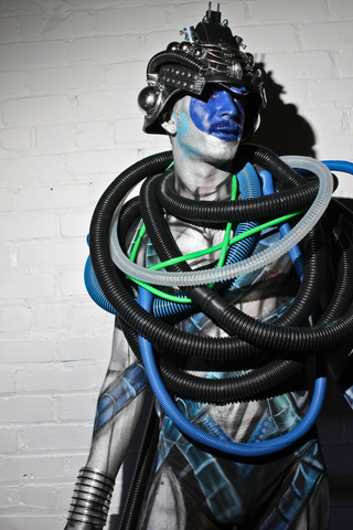 Illustration for article titled How Naked People Dress Up: A Night at the Skin Wars Fashion Show